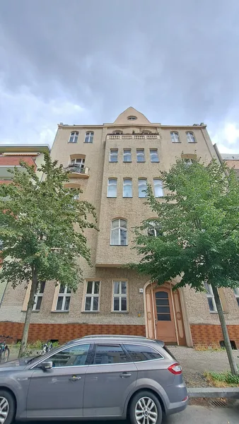 Sehr große und helle 3-Zimmer-Wohnung direkt an der Spree in Berlin-Moabit! — photo 1